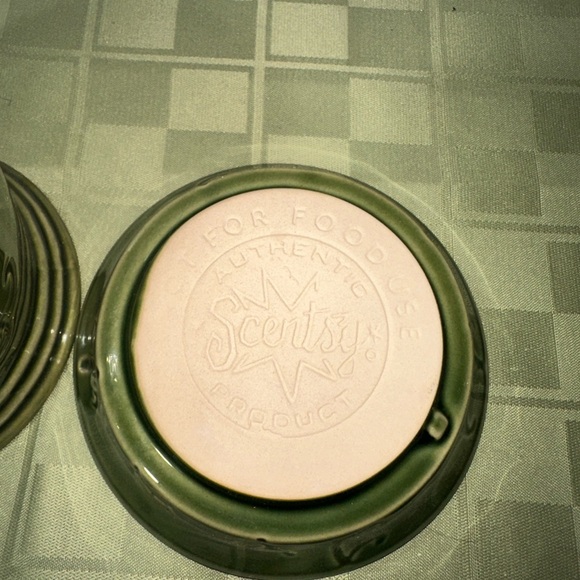 Scentsy Green Candle Holder Accents - Picture 3 of 5